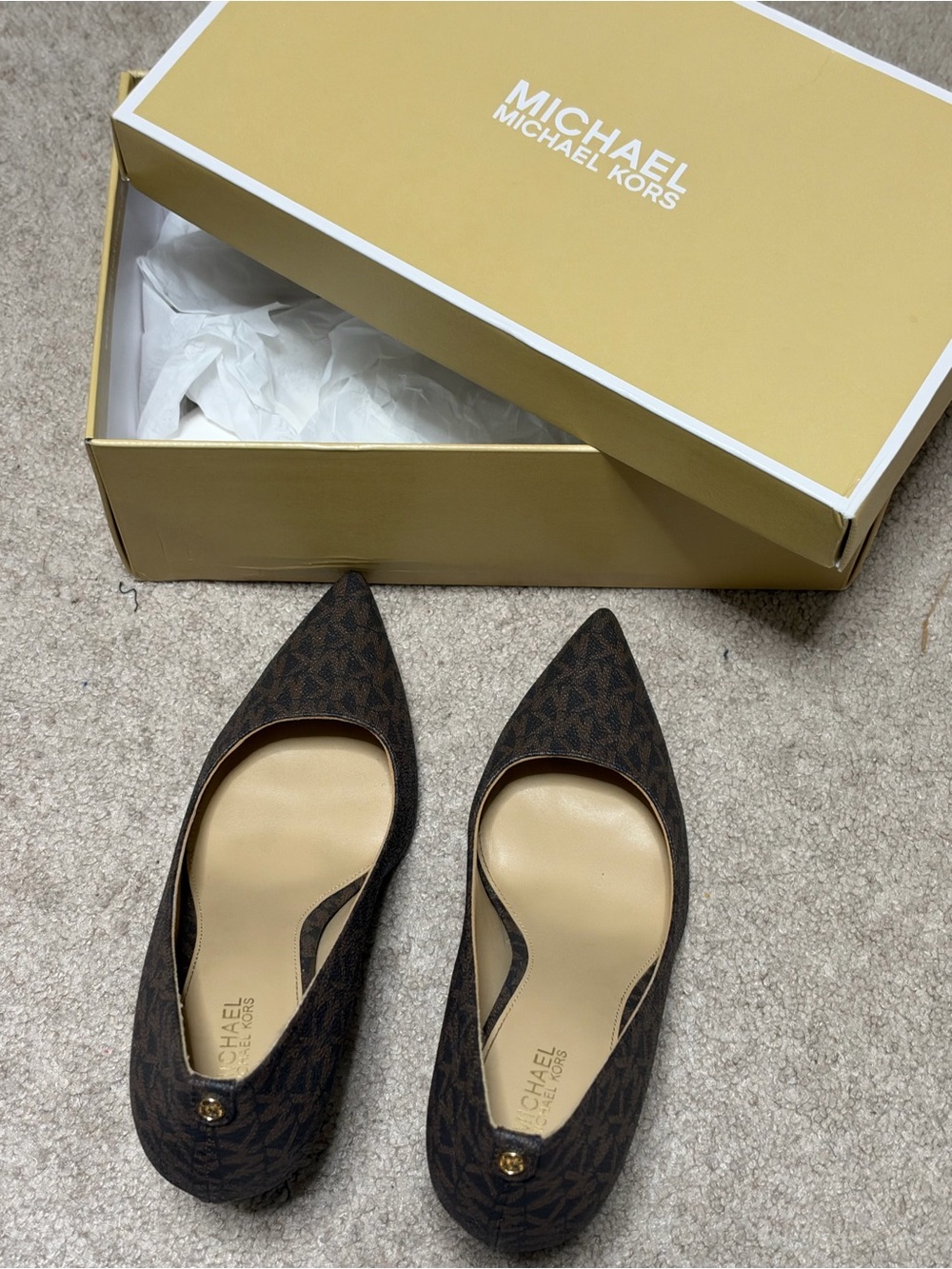 Michael Kors Alina Flex Pump Pointed Toe Heels Brown US 7M NIB